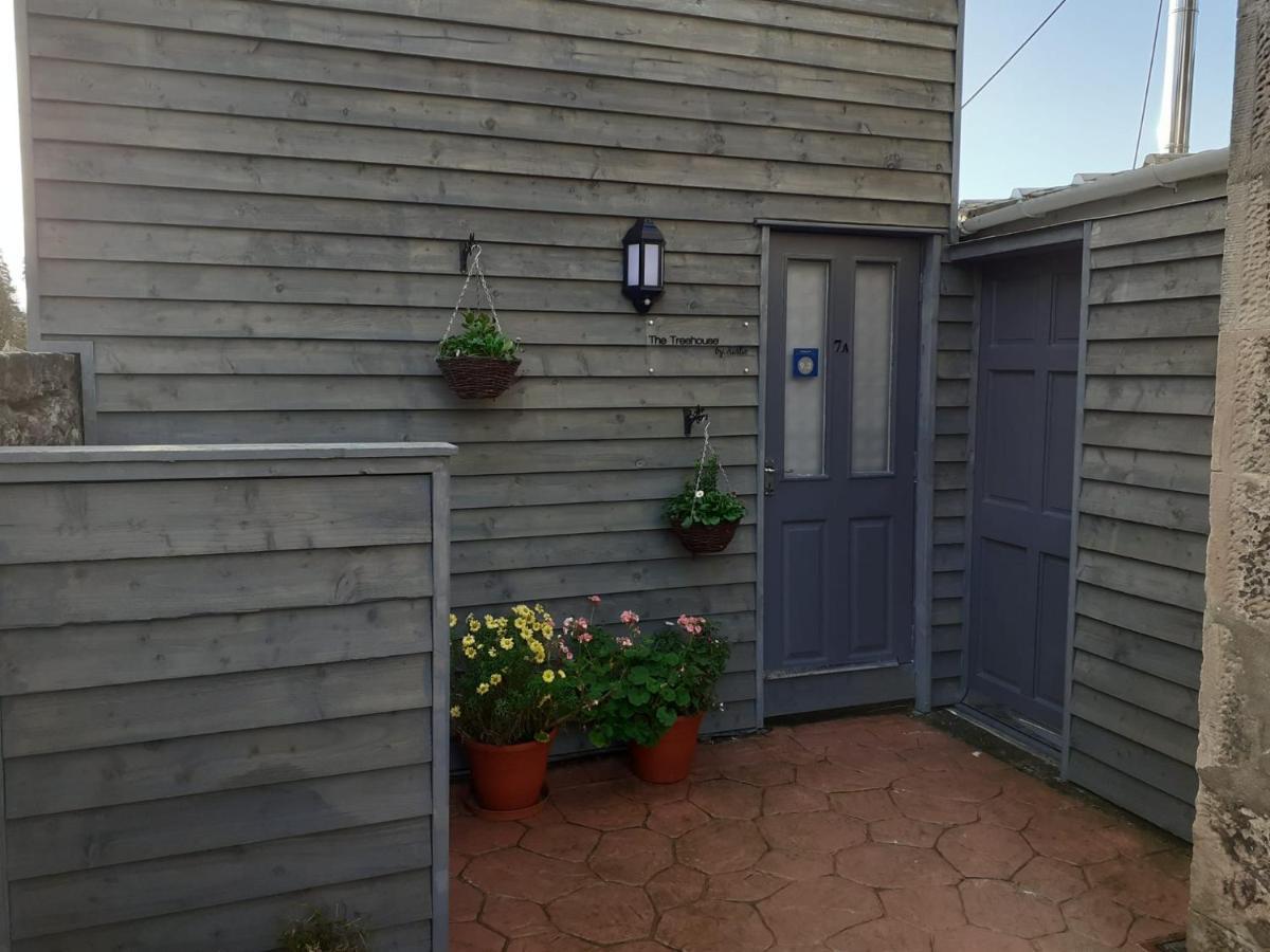 The Treehouse By Airlie Apartamento Nairn Exterior foto